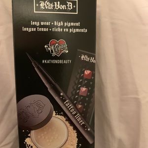 Kat Von D makeup set Setting powder, tattoo liner